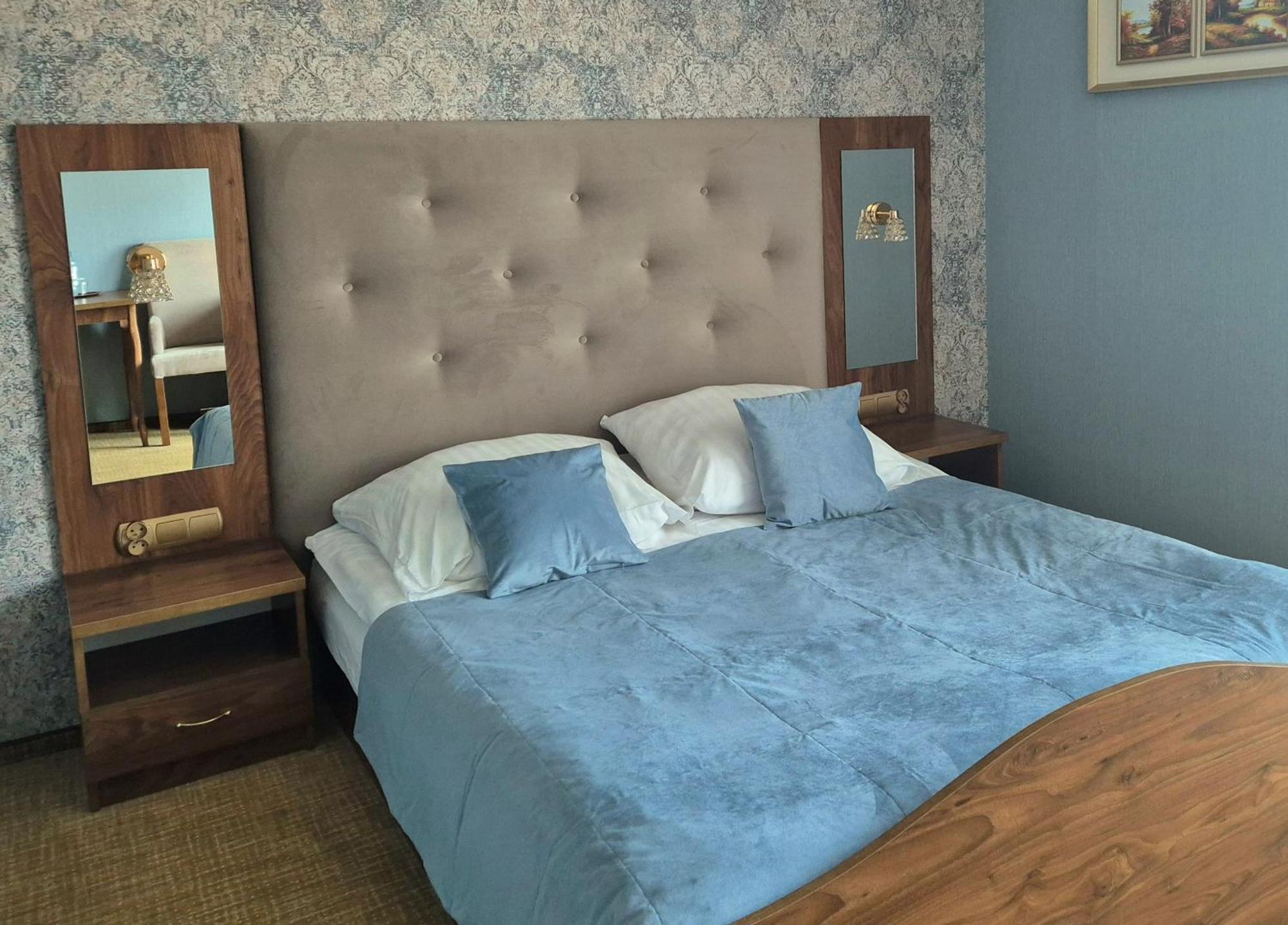 Dworek Nad Stawem & Laznia Piwna Ostrów Mazowiecka Dış mekan fotoğraf